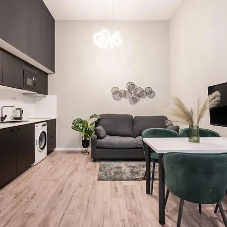Akacfa 27 Two Bedroom Apartamento